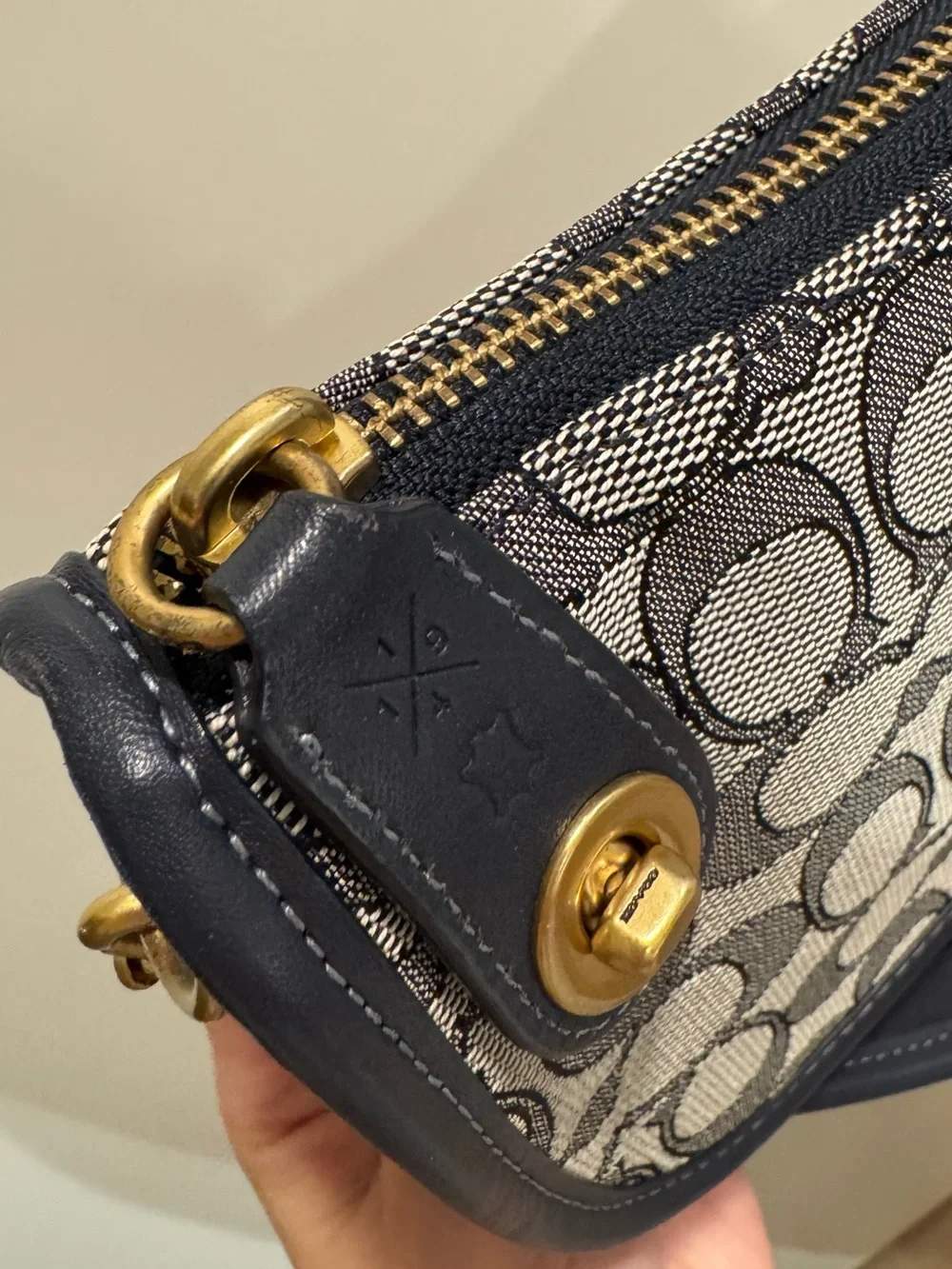 Coach Swinger 23 Navy Blue Limited Edition RARE!!!